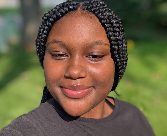 Student Scholarship Recipient Isis Neal